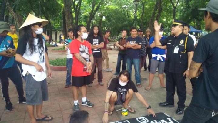 t-a-taks-a-barbin-ang-food-not-bombs-sa-kapuluan-t-25.jpg